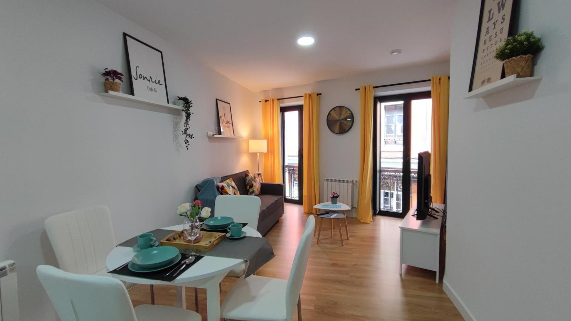 Apartamentos Aptio Oviedo Buitenkant foto