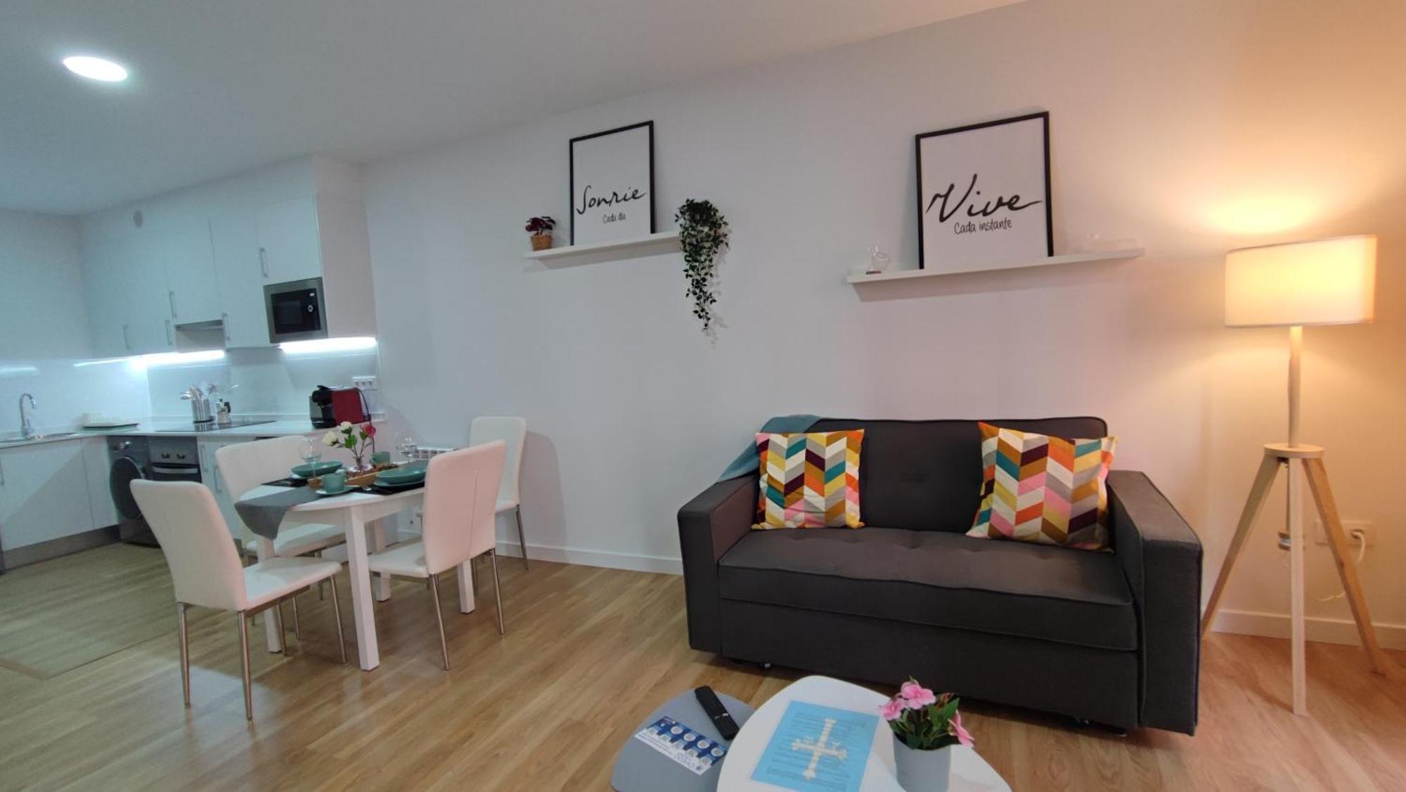 Apartamentos Aptio Oviedo Buitenkant foto