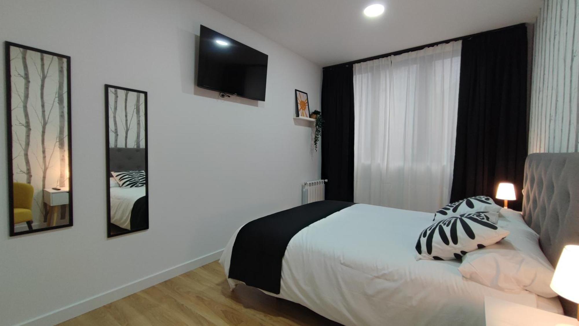 Apartamentos Aptio Oviedo Buitenkant foto