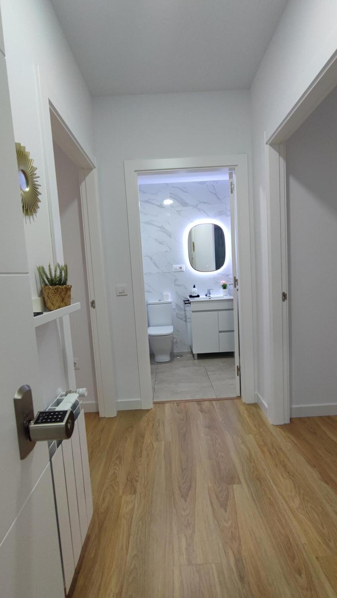 Apartamentos Aptio Oviedo Buitenkant foto