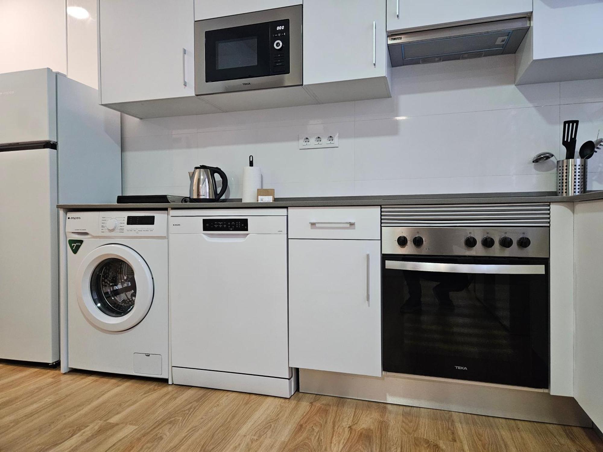Apartamentos Aptio Oviedo Buitenkant foto