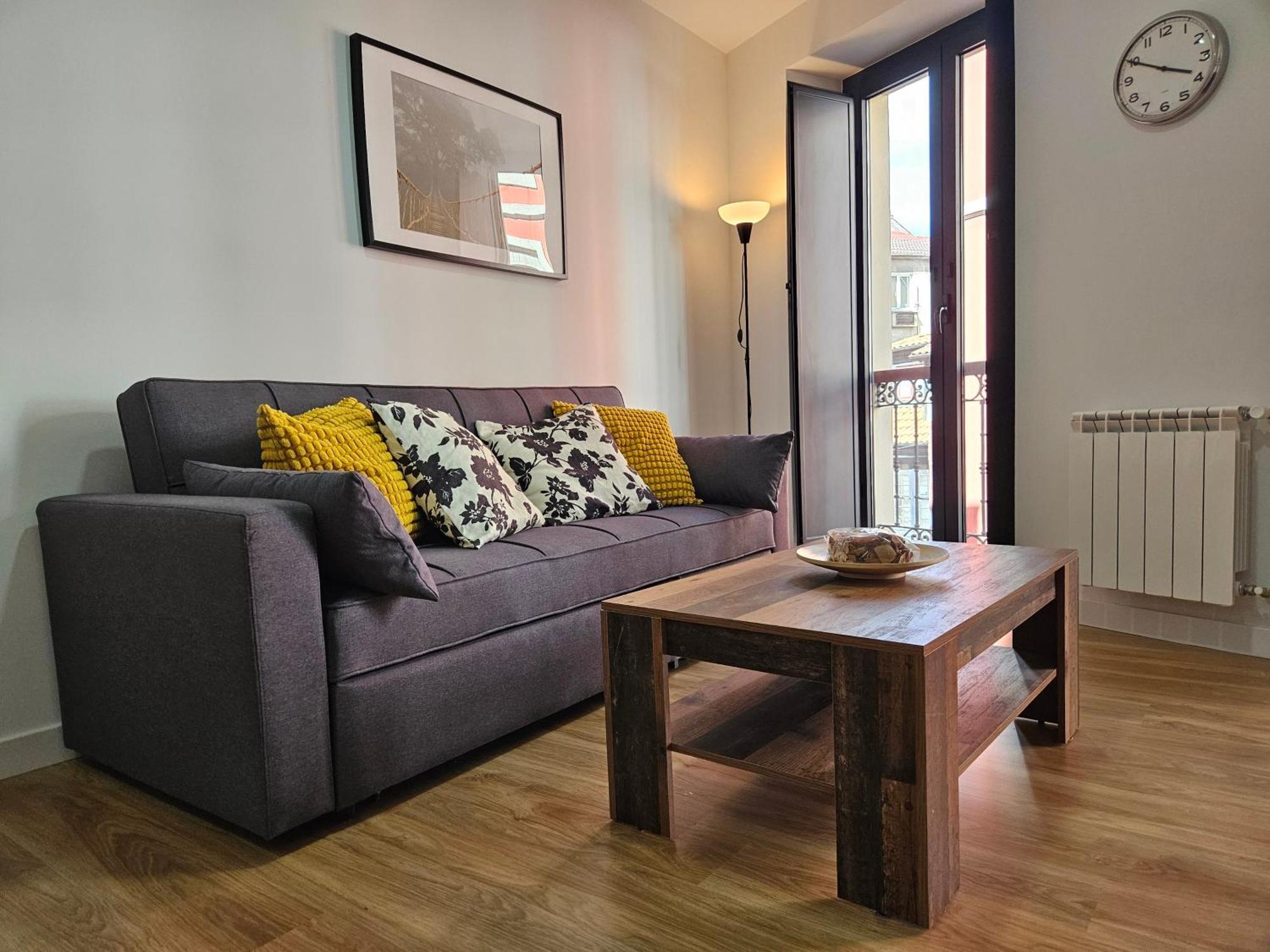 Apartamentos Aptio Oviedo Buitenkant foto