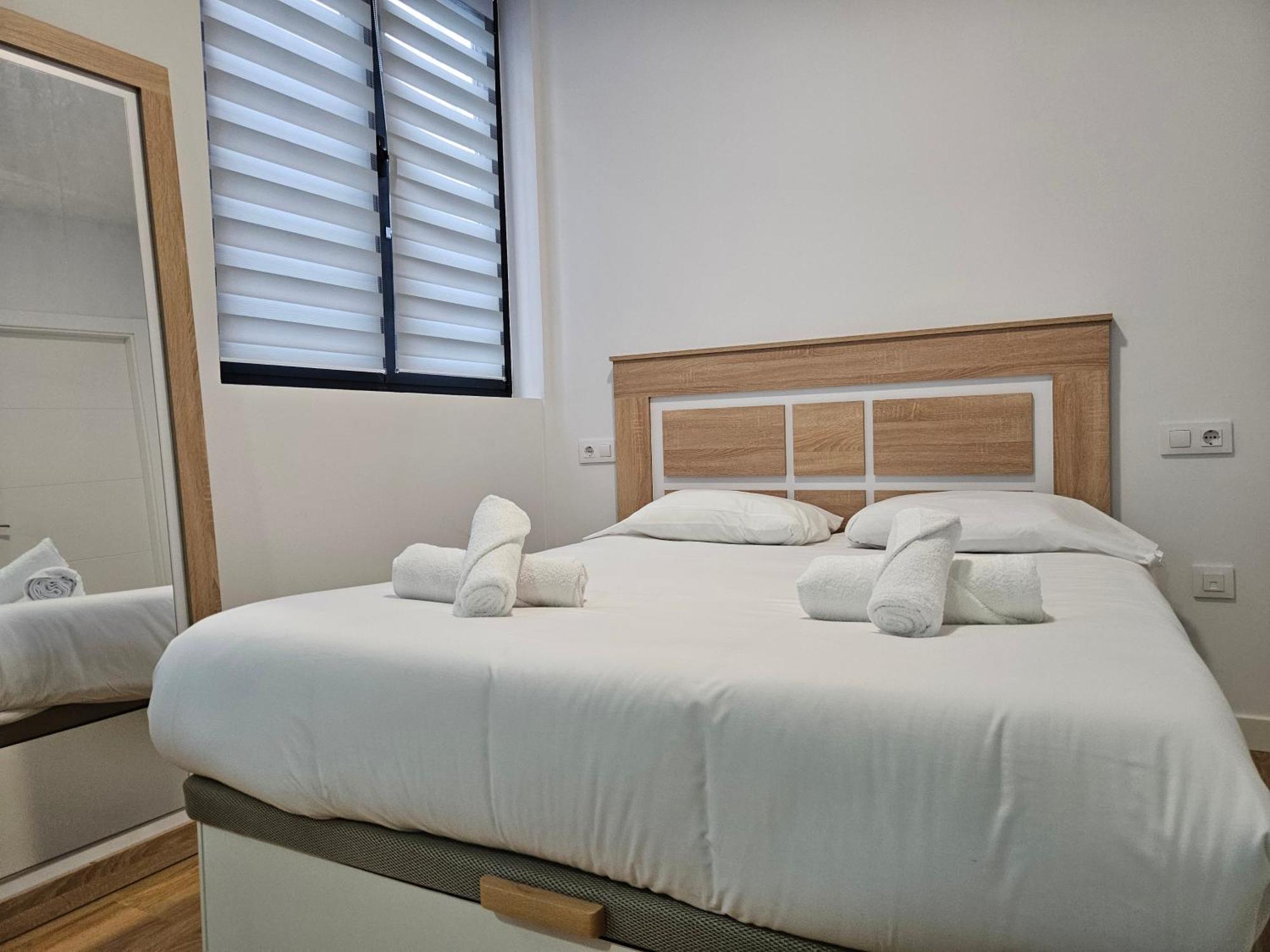 Apartamentos Aptio Oviedo Buitenkant foto