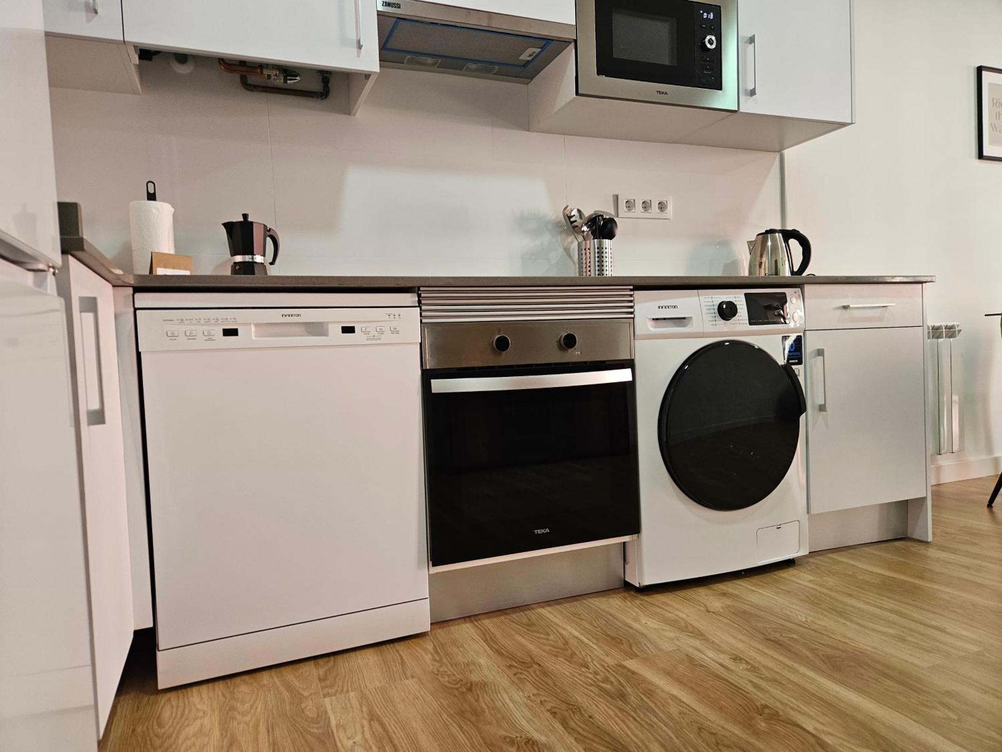 Apartamentos Aptio Oviedo Buitenkant foto