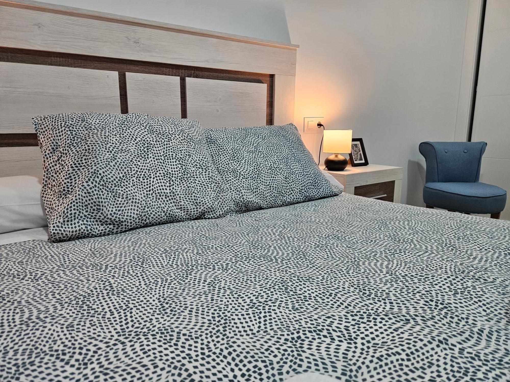 Apartamentos Aptio Oviedo Buitenkant foto