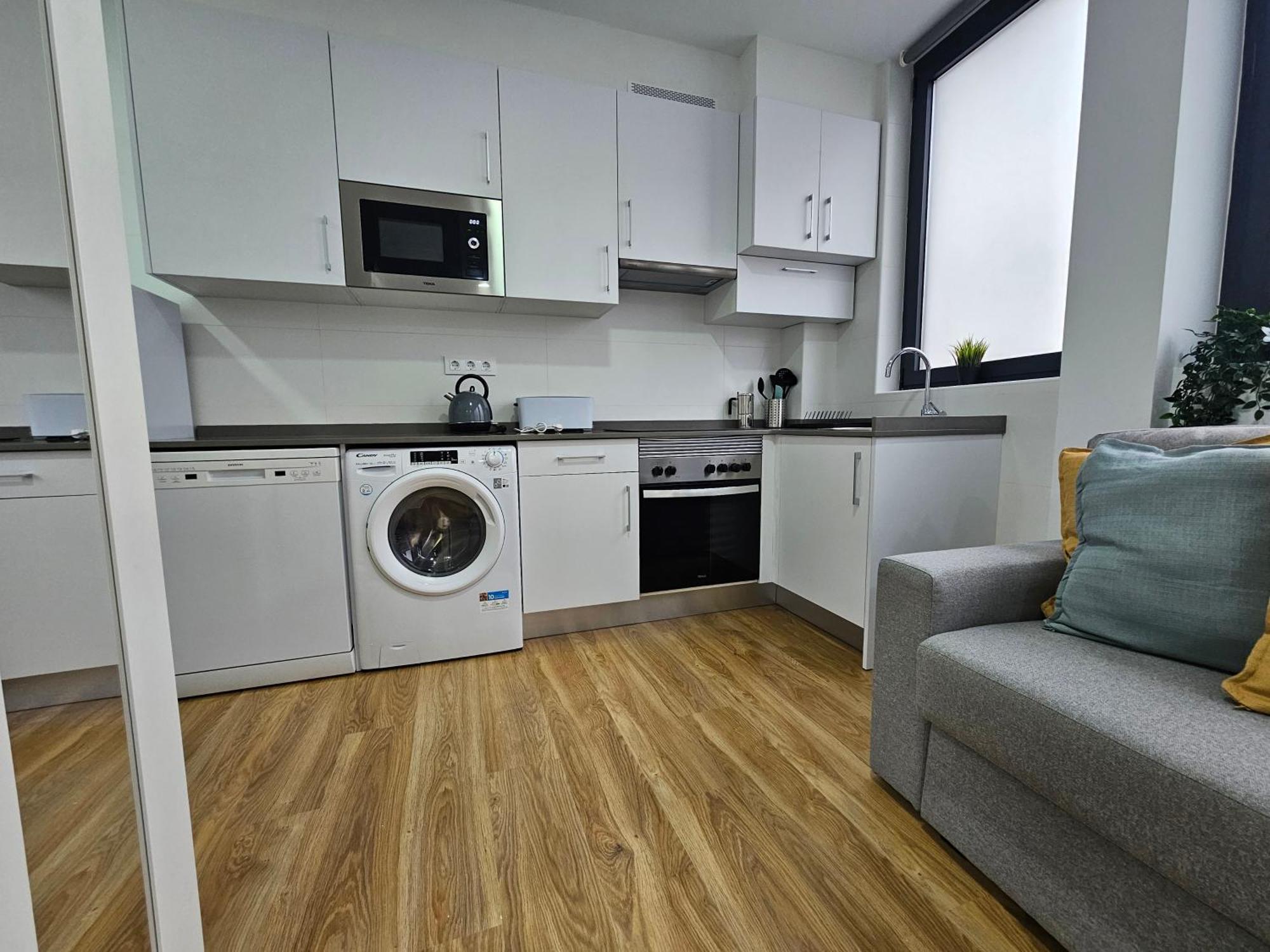 Apartamentos Aptio Oviedo Buitenkant foto
